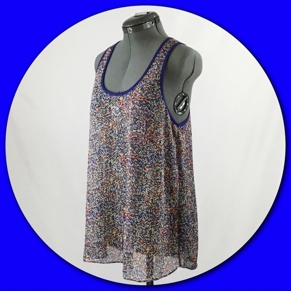 BCBGENERATION 💕Abstract Print Sheer Tank Top💕 - Picture 2 of 5